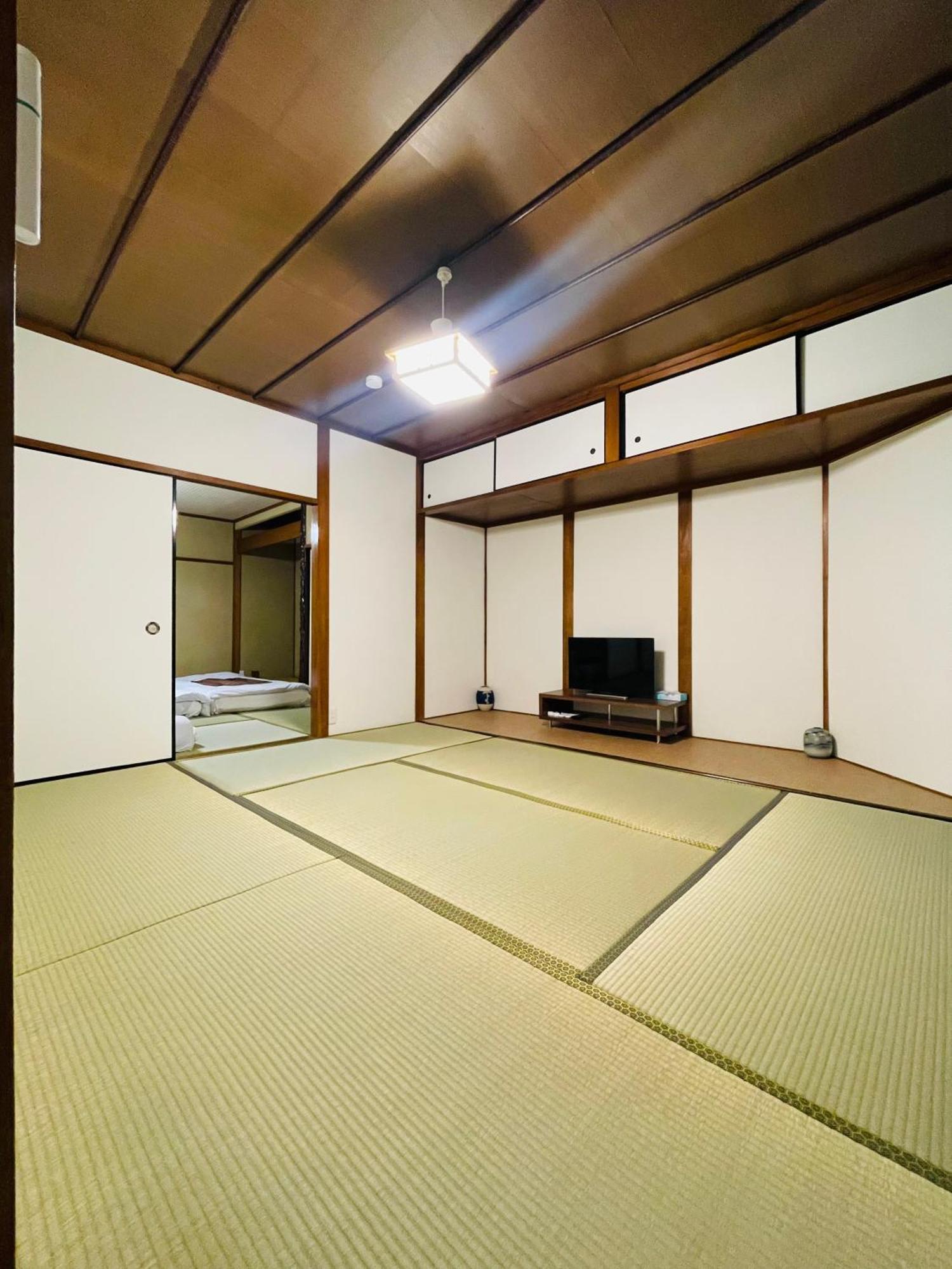شقة Namba Shinsaibashi 10 Mins Osaka Castle　East المظهر الخارجي الصورة